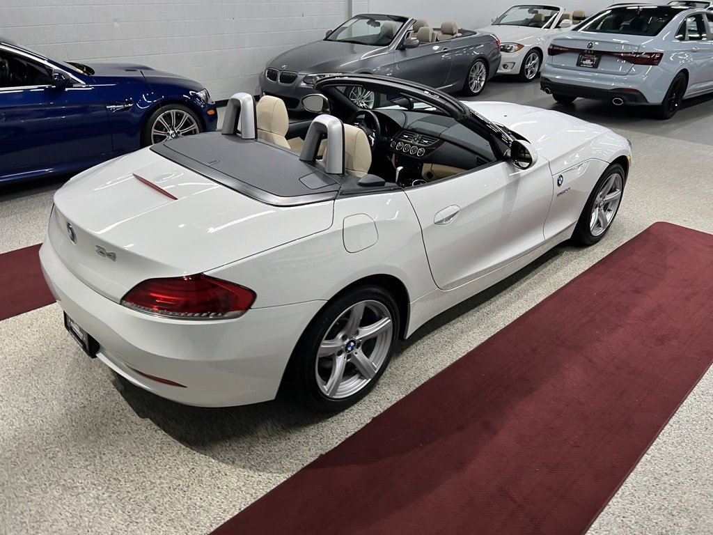Used 2011 BMW Z4 sDrive30i image 17