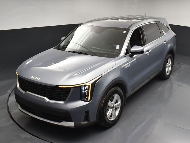 Certified 2025 Kia Sorento LX image 44