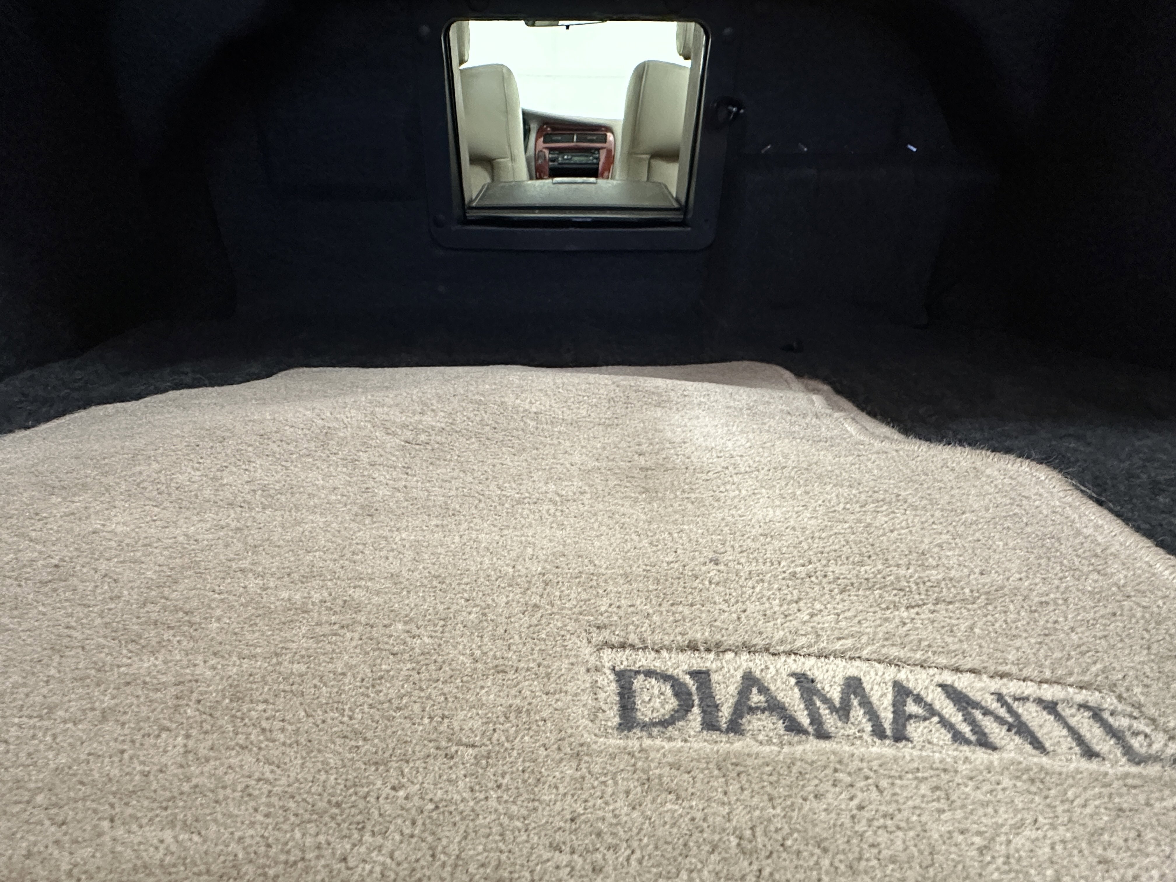 Used 2004 Mitsubishi Diamante LS image 11