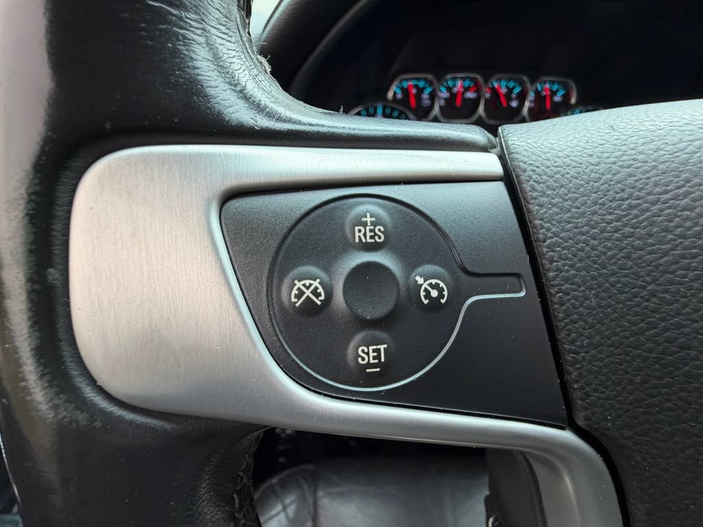 Used 2018 GMC Sierra 2500 SLT w/ Suspension Package, Off-Road AWD/4WD image 22