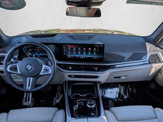 Certified 2025 BMW X7 M60i AWD/4WD image 19
