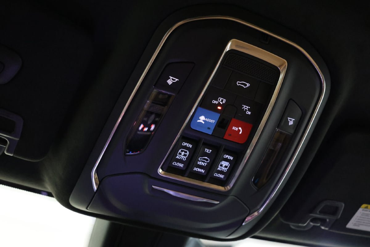 Used 2025 Jeep Grand Cherokee L Summit AWD/4WD image 59