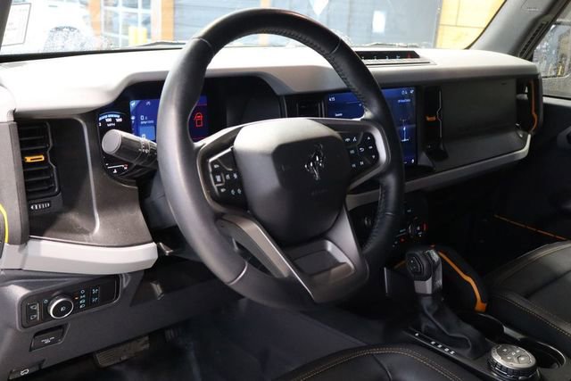 Used 2023 Ford Bronco Badlands image 17