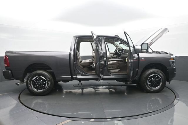 New 2026 RAM 2500 Laramie AWD/4WD image 57