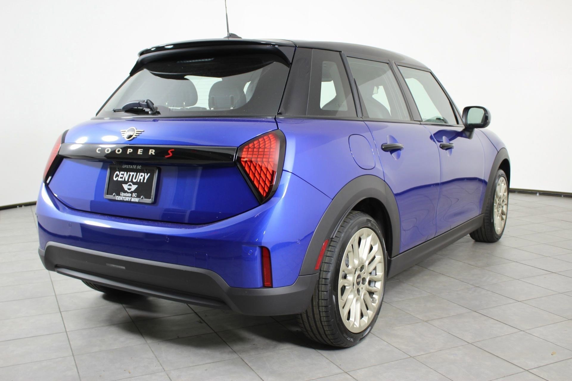 Used 2026 MINI Cooper S FWD image 9