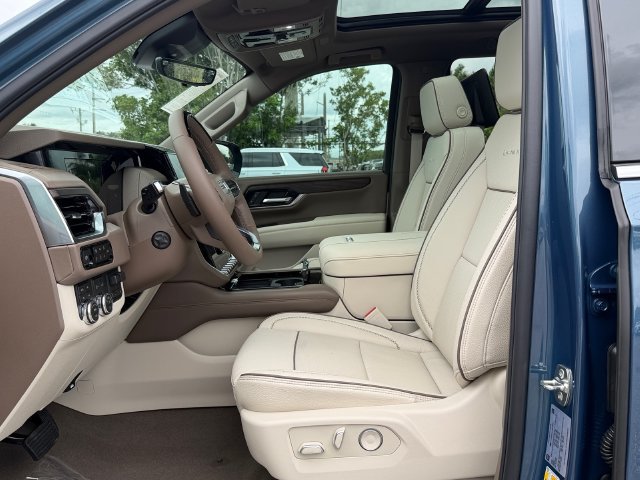 New 2027 GMC Yukon Denali w/ Denali Reserve Package AWD/4WD image 10