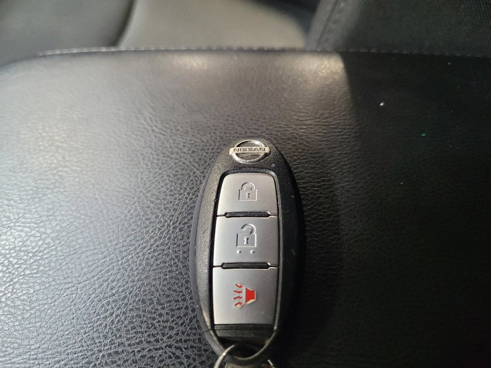 Used 2019 Nissan Pathfinder S FWD image 32