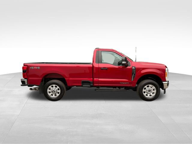 Used 2023 Ford F350 XLT w/ 360-Degree Camera Package AWD/4WD image 2