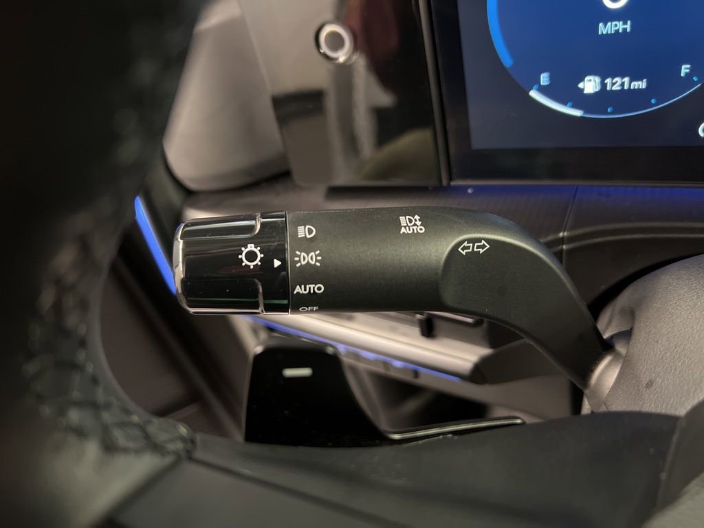 Used 2025 Hyundai Santa Fe Calligraphy image 25