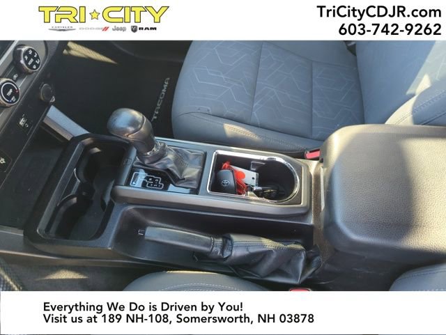 Used 2016 Toyota Tacoma TRD Off-Road image 32