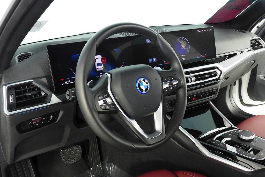 Used 2024 BMW 330e w/ Convenience Package RWD image 31