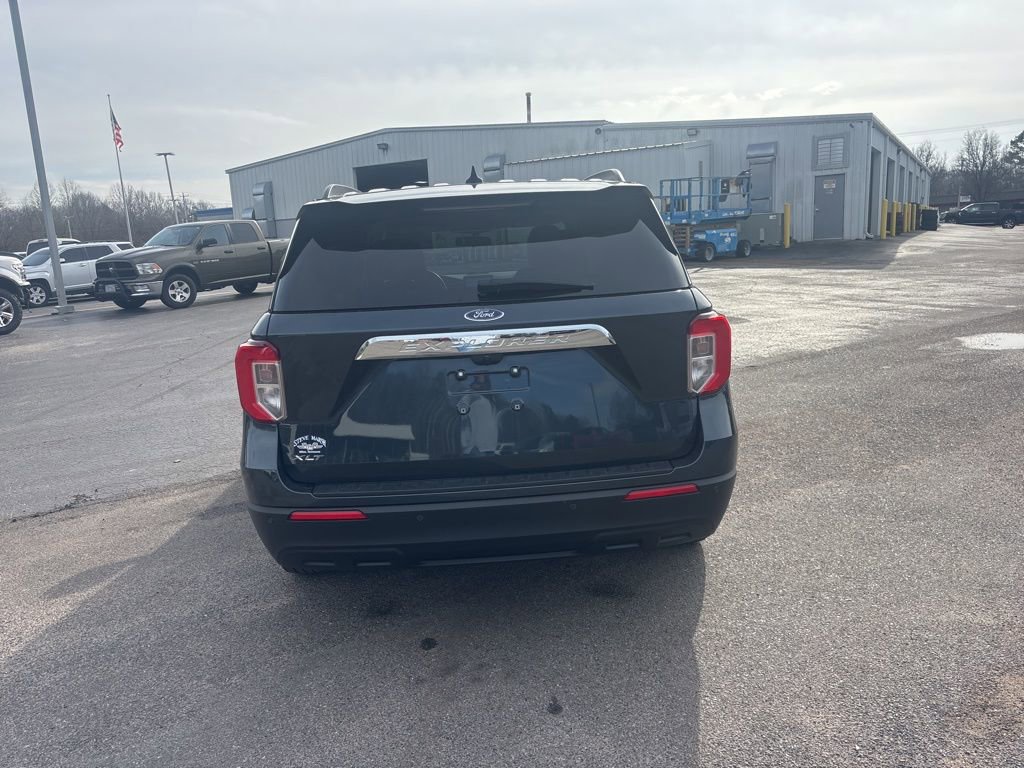 Used 2022 Ford Explorer XLT image 6