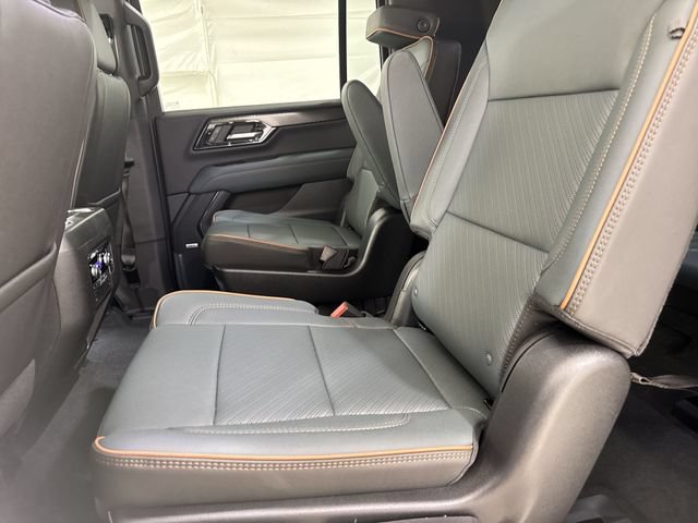 New 2026 GMC Yukon XL AT4 w/ LPO, Floor Liner Package AWD/4WD image 25
