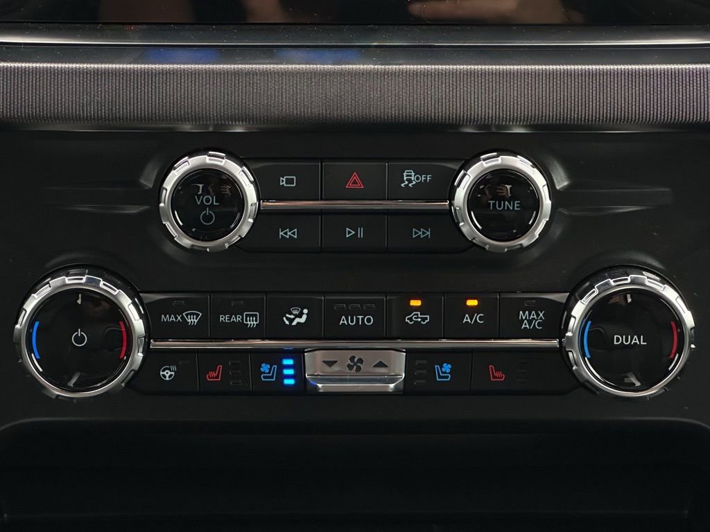 New 2026 Ford F250 Platinum w/ Tremor Off-Road Package image 37