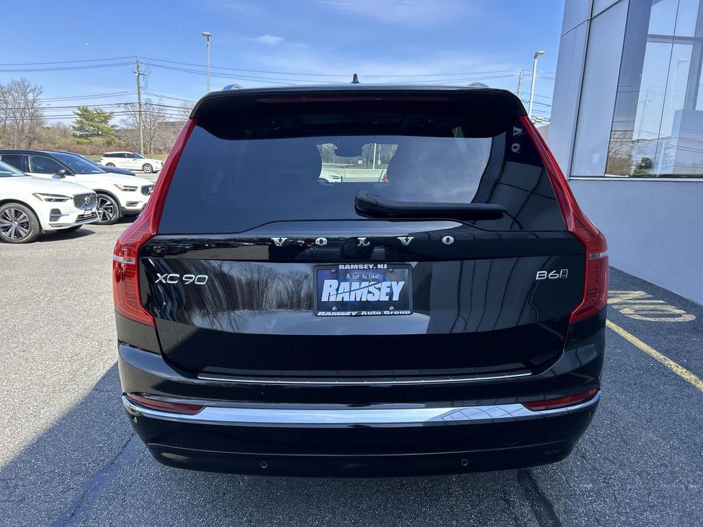 Certified 2023 Volvo XC90 B6 Plus w/ Protection Package image 7