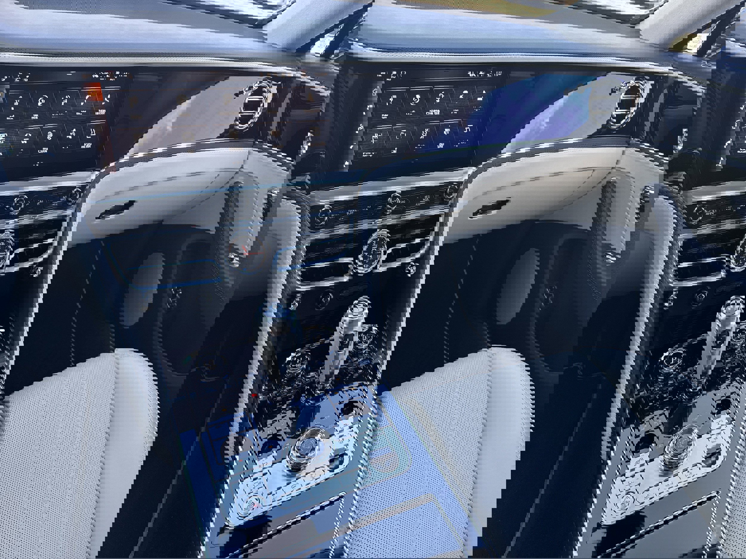 New 2026 Bentley Flying Spur Plug-In Hybrid image 22