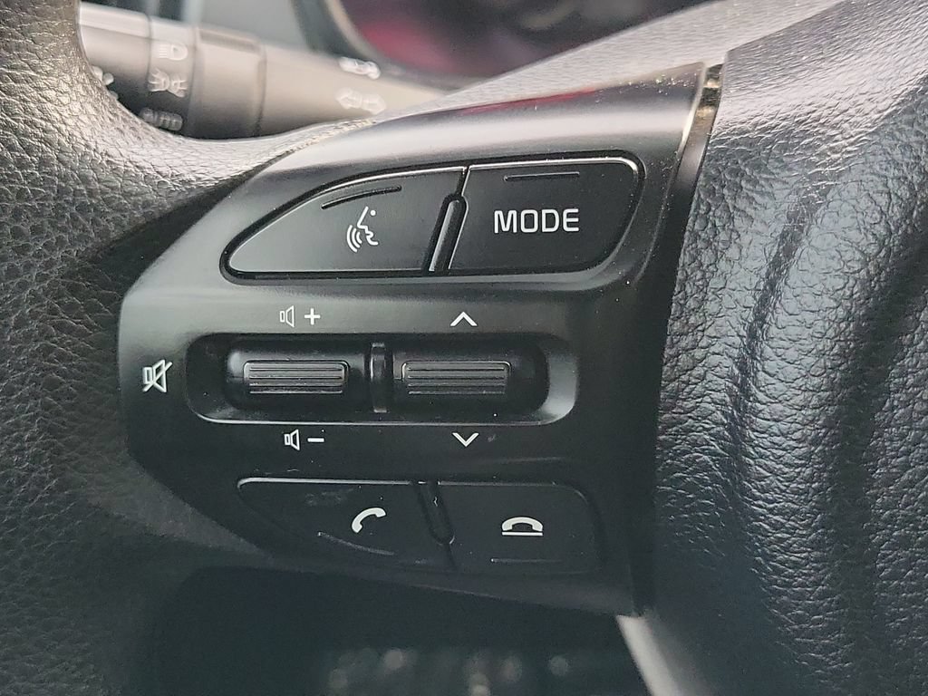 Used 2023 Kia Rio LX FWD image 27