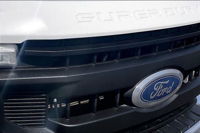 Used 2021 Ford F250 XL w/ Power Equipment Group image 29