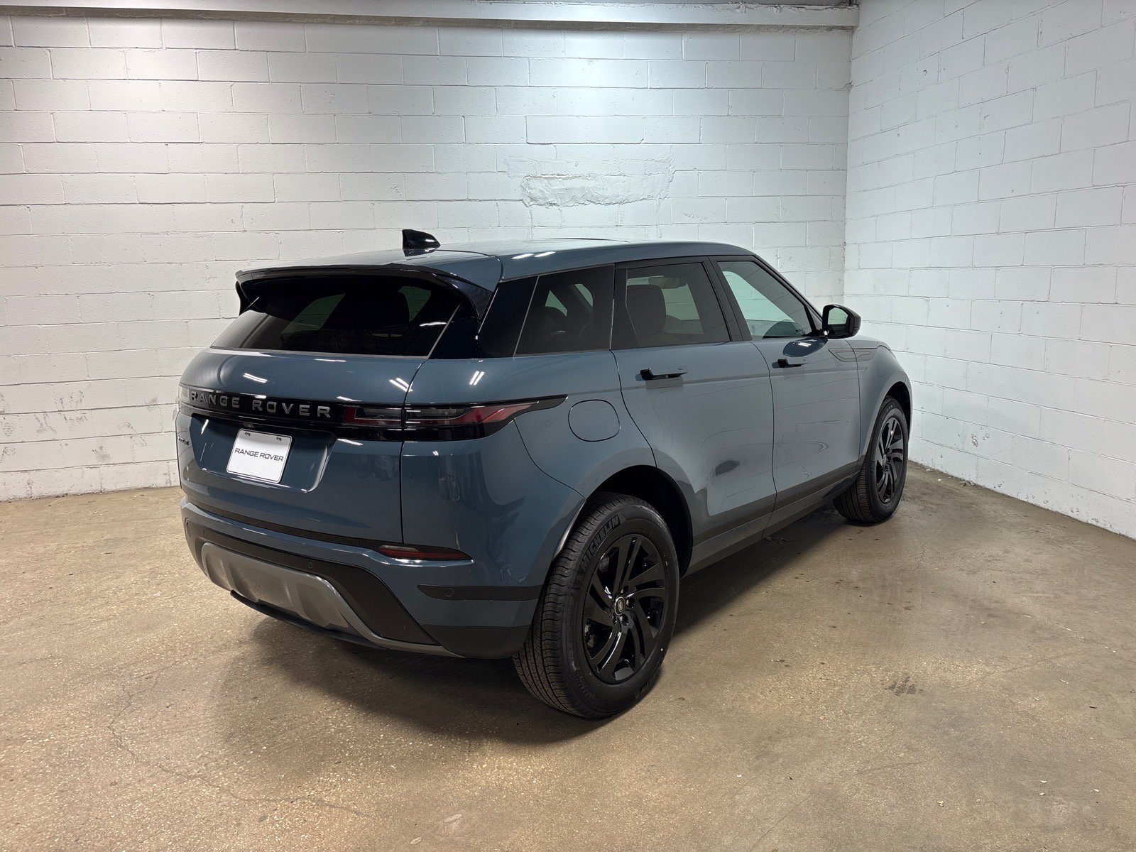 New 2026 Land Rover Range Rover Evoque S AWD/4WD image 6