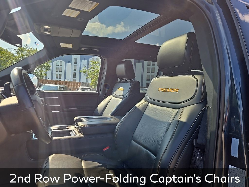 Used 2025 Ford Expedition Tremor AWD/4WD image 9