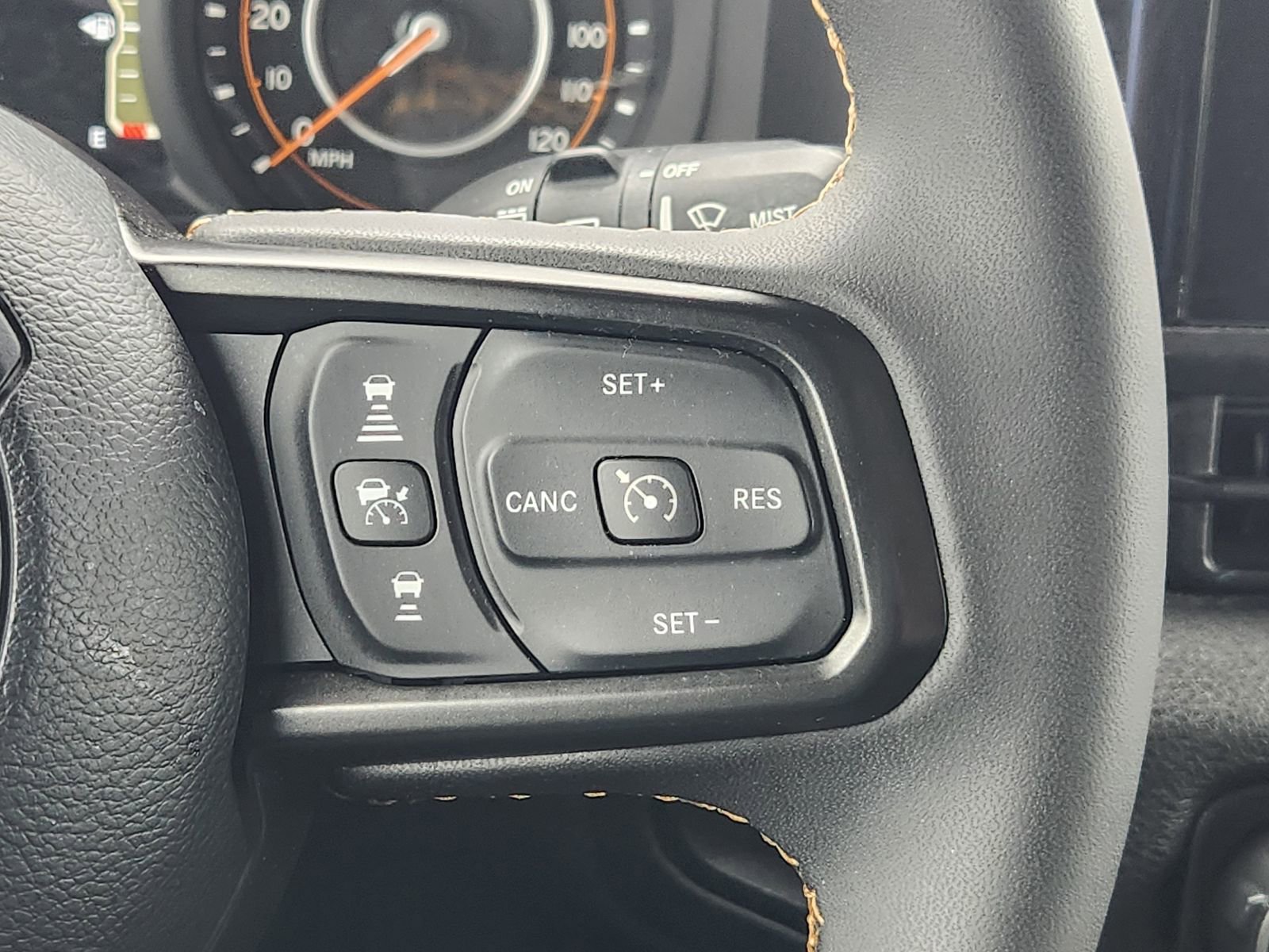 Used 2024 Jeep Wrangler Unlimited Sport AWD/4WD image 32