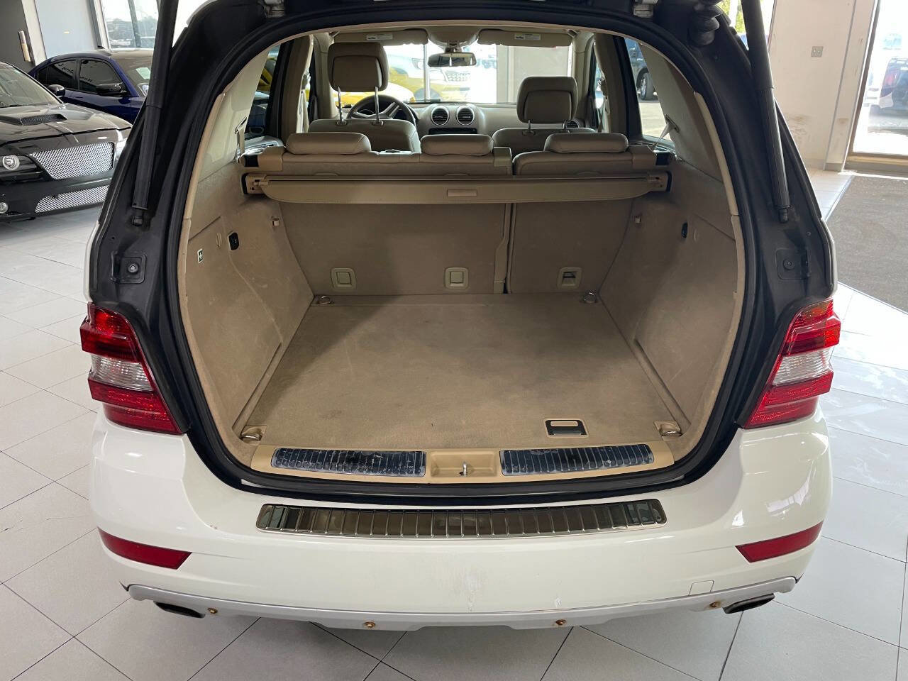 Used 2010 Mercedes-Benz ML 350 BlueTEC 4MATIC image 7