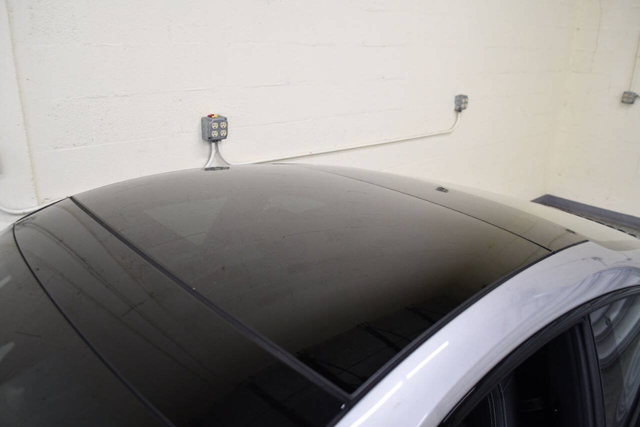 Used 2022 Porsche 911 Carrera w/ Premium Package RWD image 30