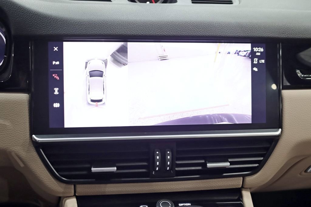 Used 2023 Porsche Cayenne image 19