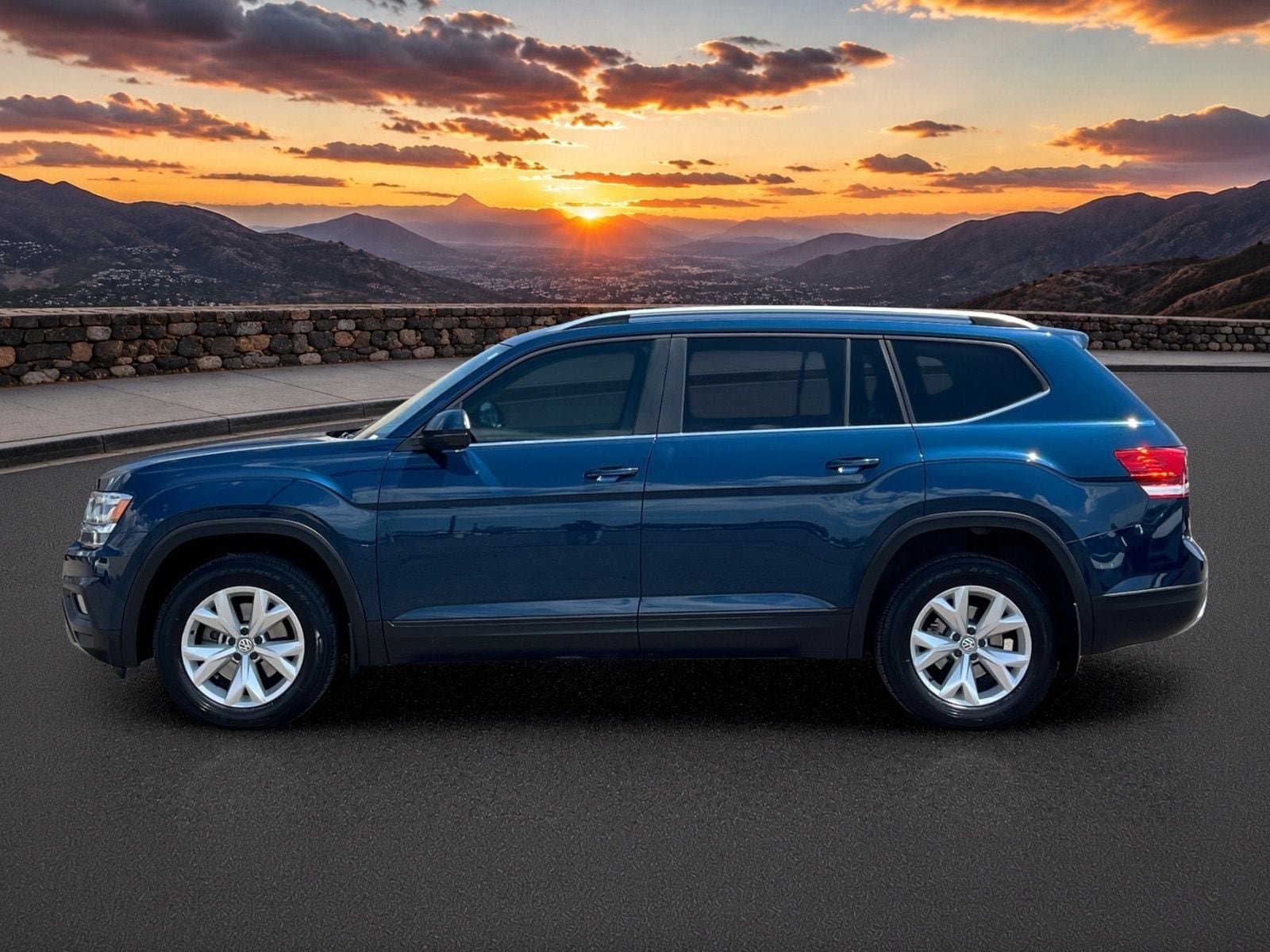 Used 2019 Volkswagen Atlas SE FWD image 3