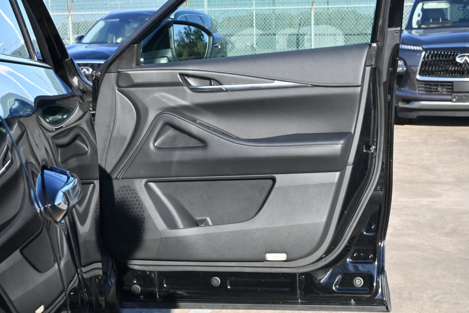 Certified 2024 INFINITI QX60 Luxe w/ Cargo Package FWD image 24
