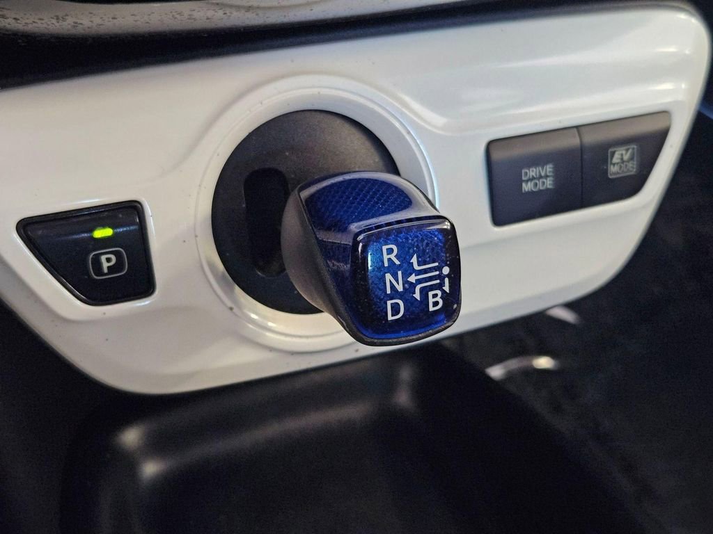 Used 2016 Toyota Prius Two image 20