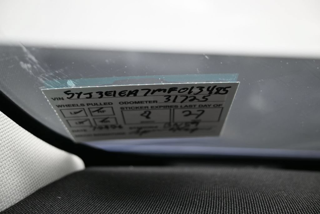 Used 2021 Tesla Model 3 Standard Range Plus RWD image 13