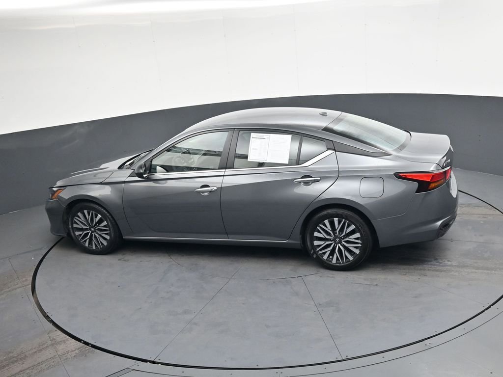 Used 2024 Nissan Altima 2.5 SV image 29