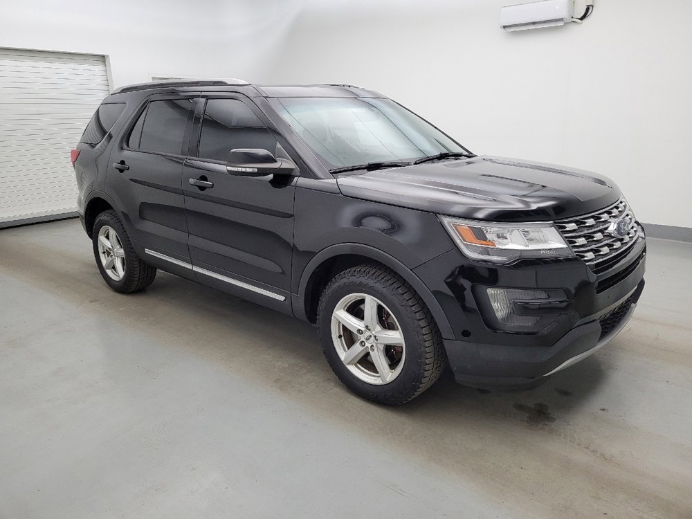 Used 2016 Ford Explorer XLT w/ Equipment Group 202A AWD/4WD image 11