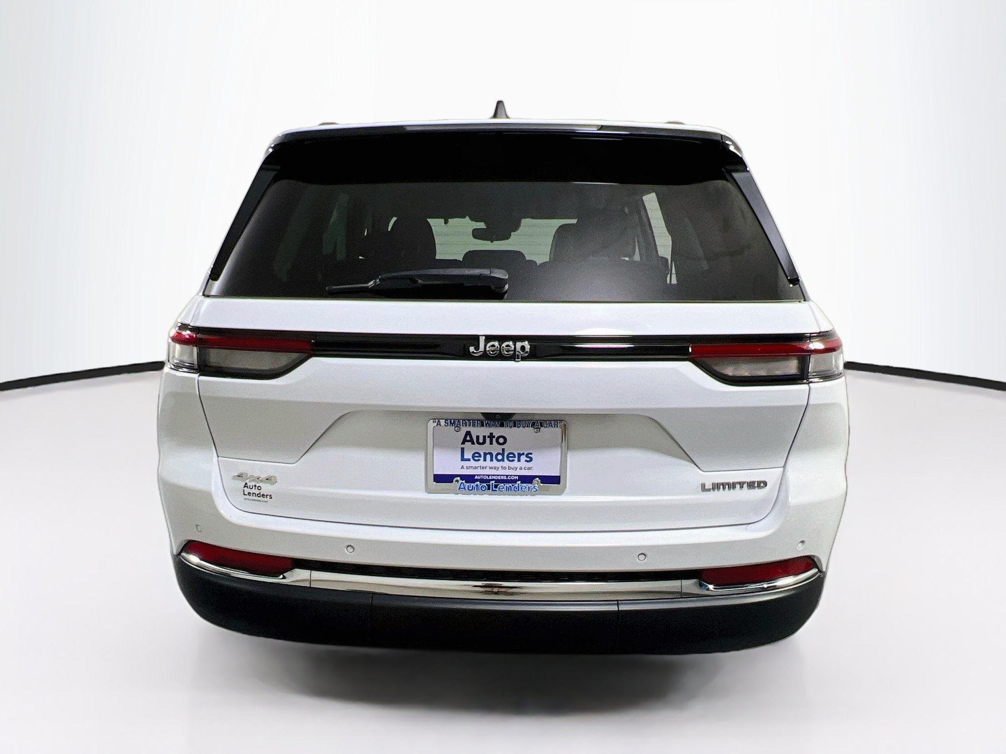 Used 2023 Jeep Grand Cherokee Limited AWD/4WD image 6