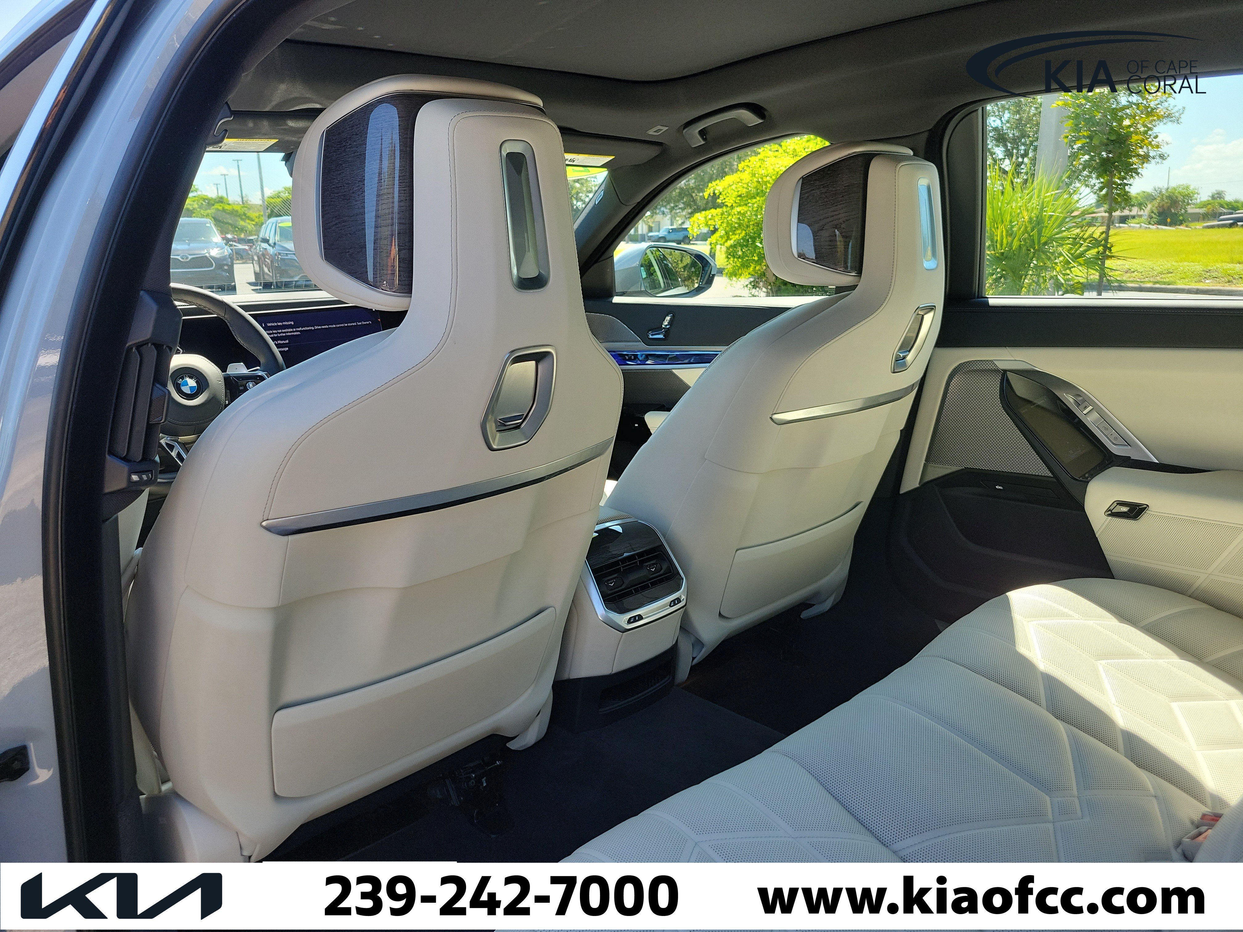 Used 2025 BMW 760i xDrive AWD/4WD image 15