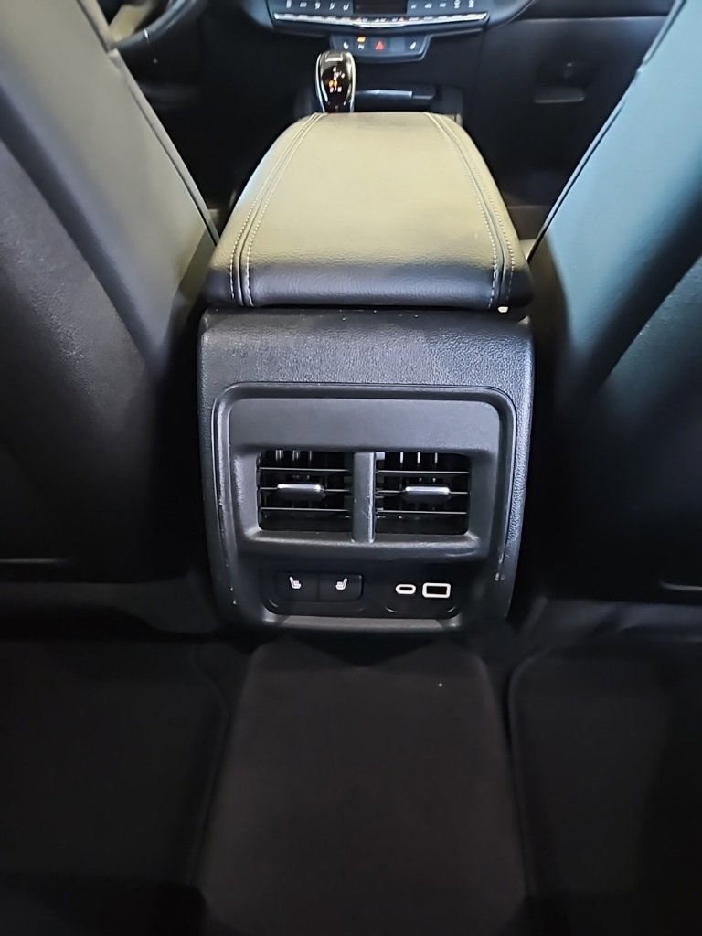 Used 2023 Cadillac XT4 Luxury image 18