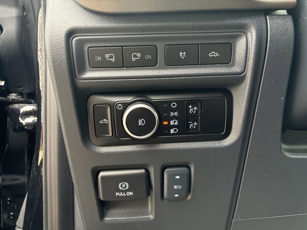 Used 2023 Ford F150 Raptor w/ Raptor Carbon Fiber Package image 14