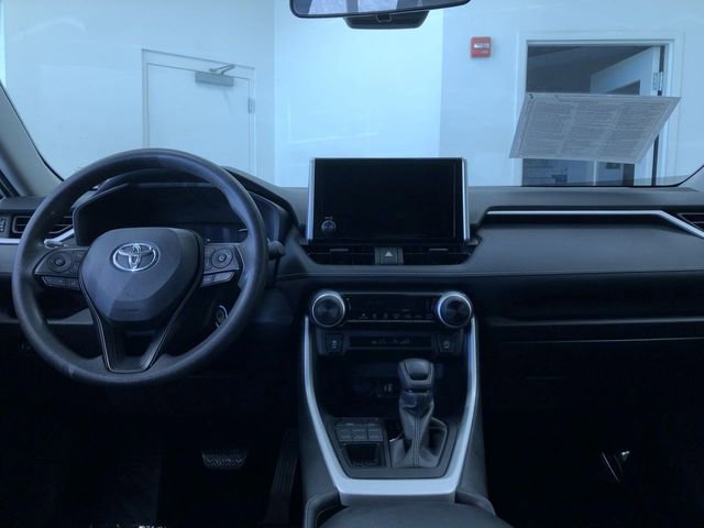 Certified 2025 Toyota RAV4 LE image 17