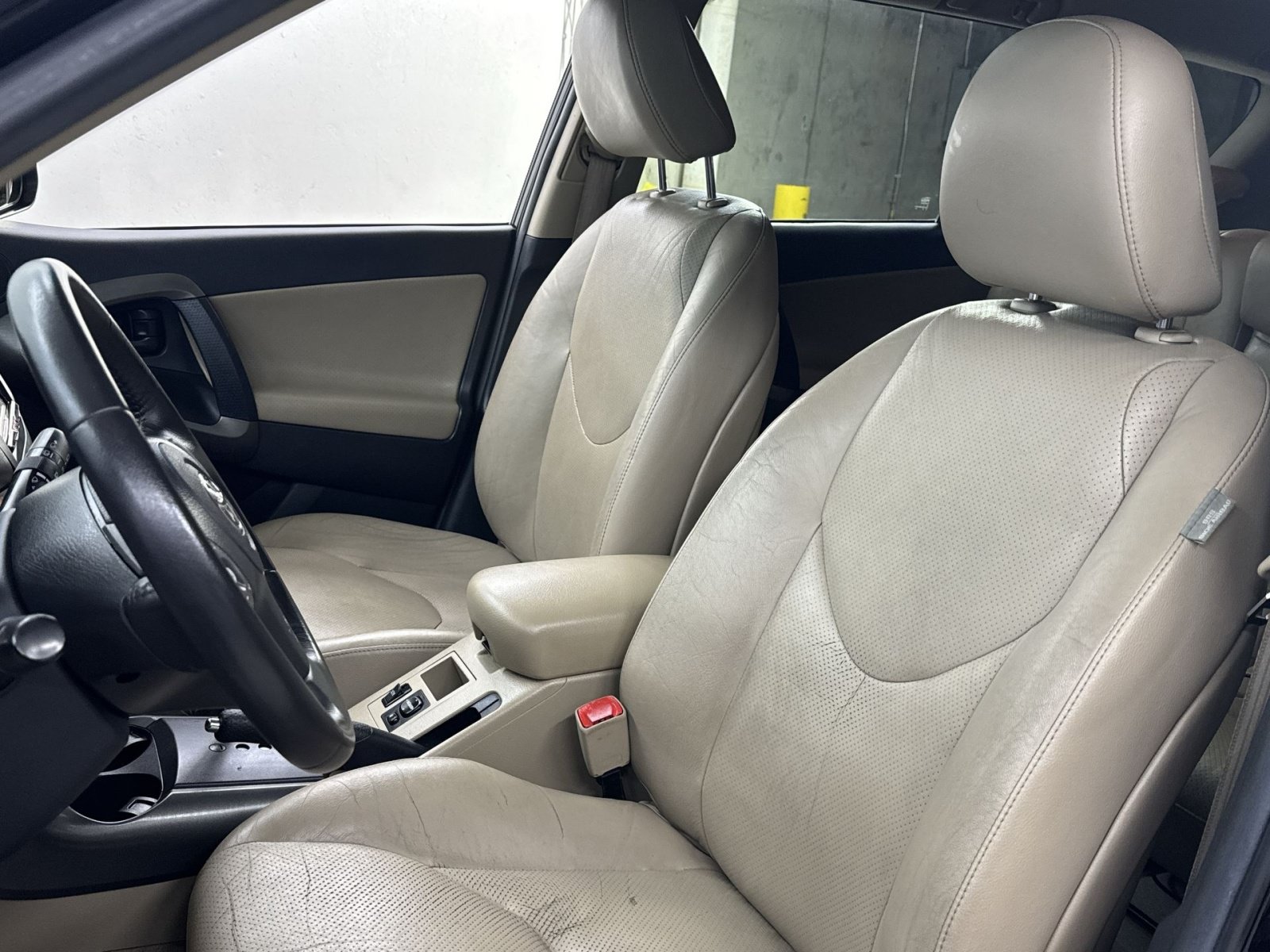Used 2010 Toyota RAV4 Limited AWD/4WD image 14