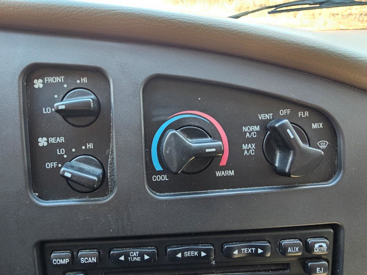 Used 2007 Ford E-350 and Econoline 350 XLT image 40