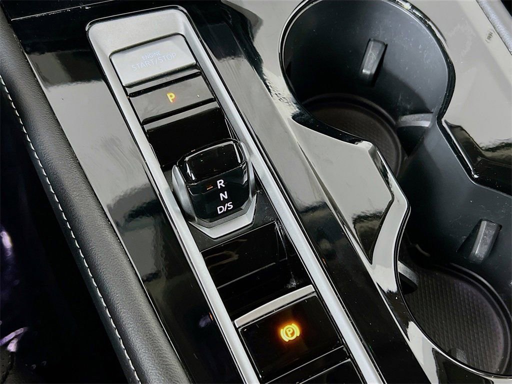 Used 2024 Volkswagen Atlas SE image 15