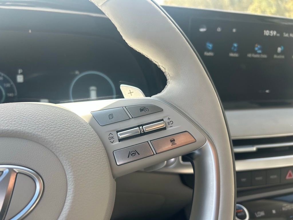 Used 2023 Hyundai Palisade Calligraphy image 21