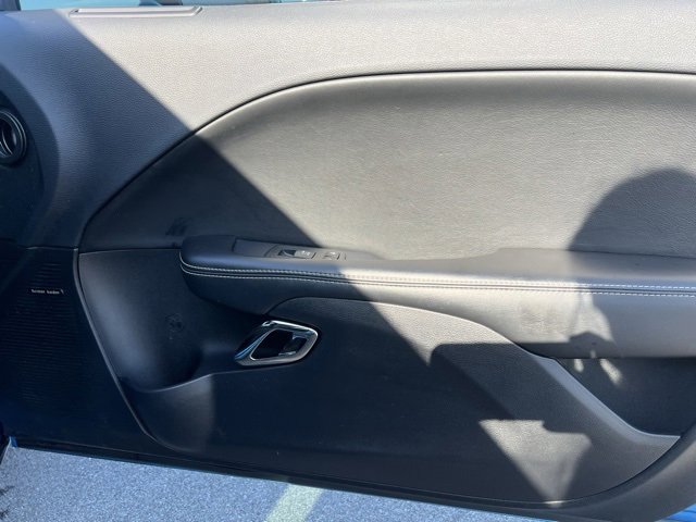 Used 2016 Dodge Challenger SRT Hellcat image 31