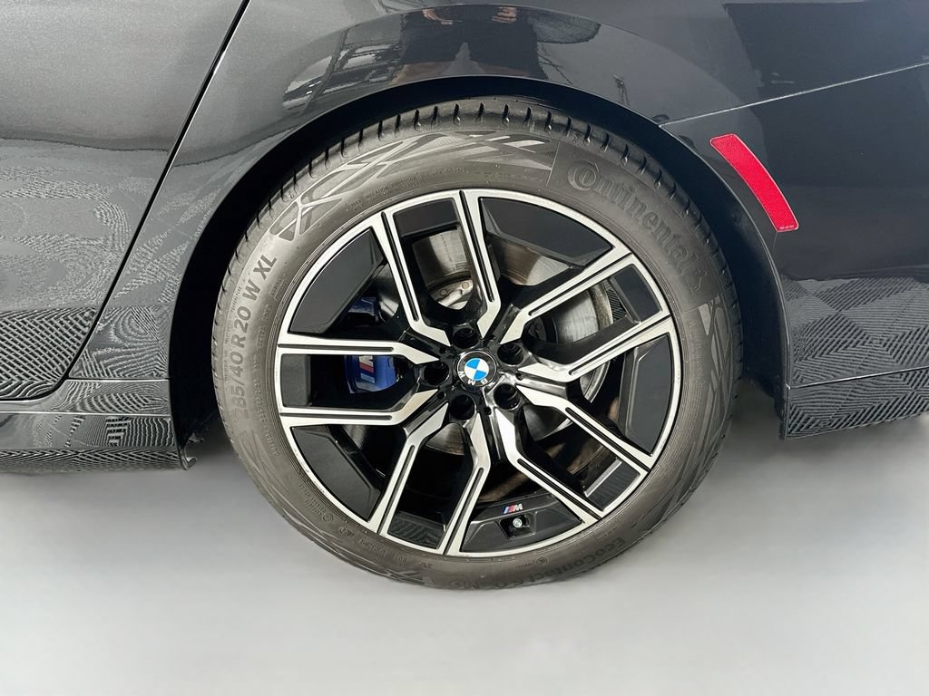 Used 2023 BMW 740i RWD image 32