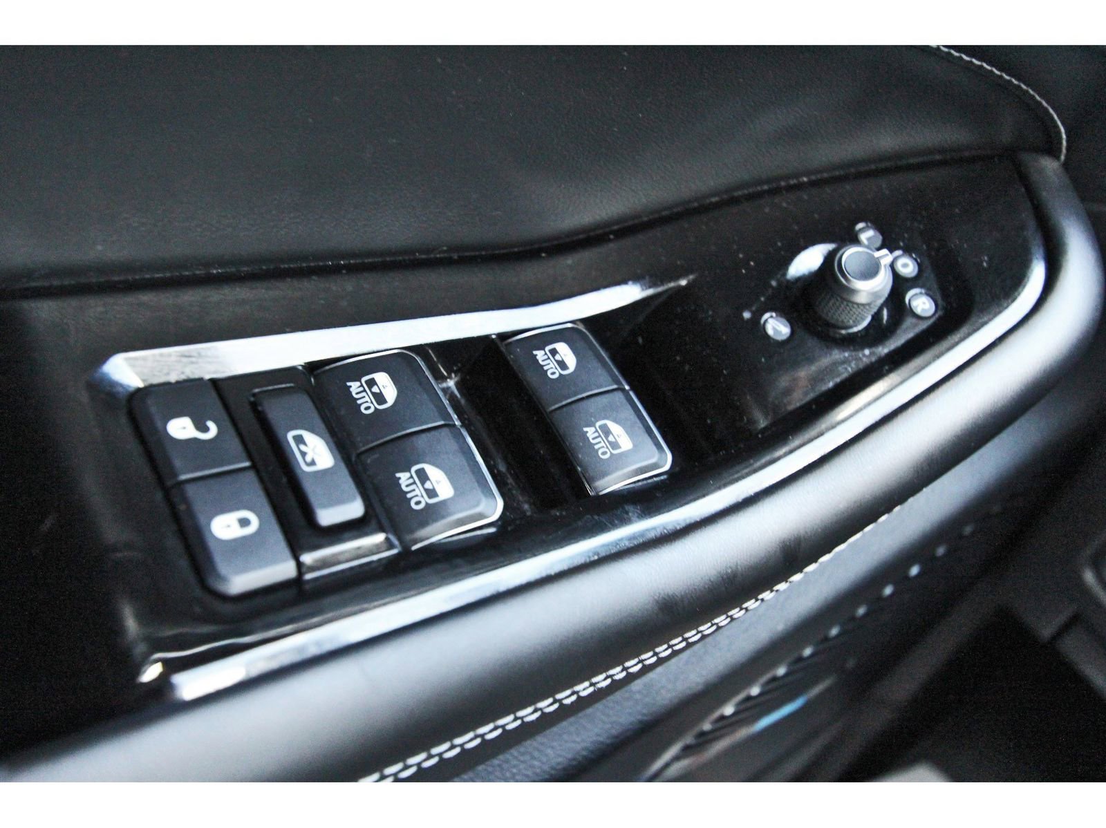 Used 2021 Jeep Grand Cherokee L Overland w/ Advanced Protech Group III AWD/4WD image 20