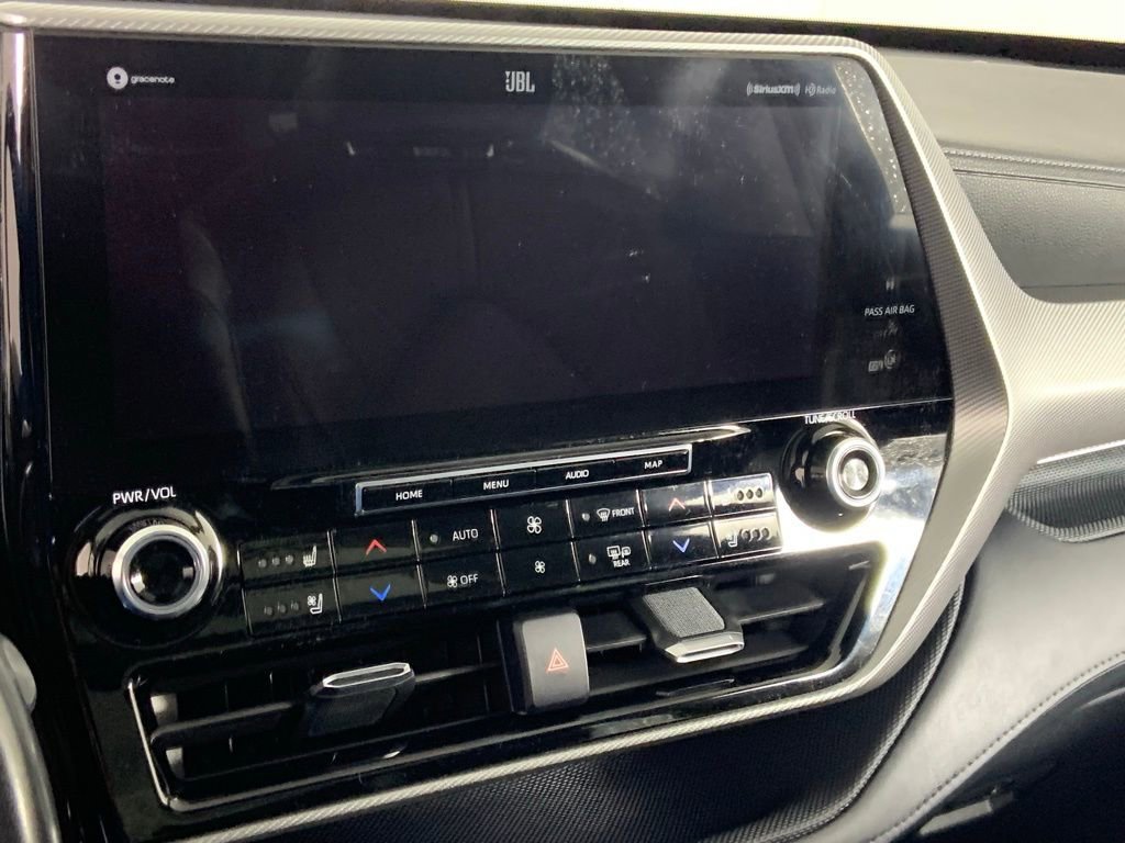 Used 2020 Toyota Highlander Platinum AWD/4WD image 27