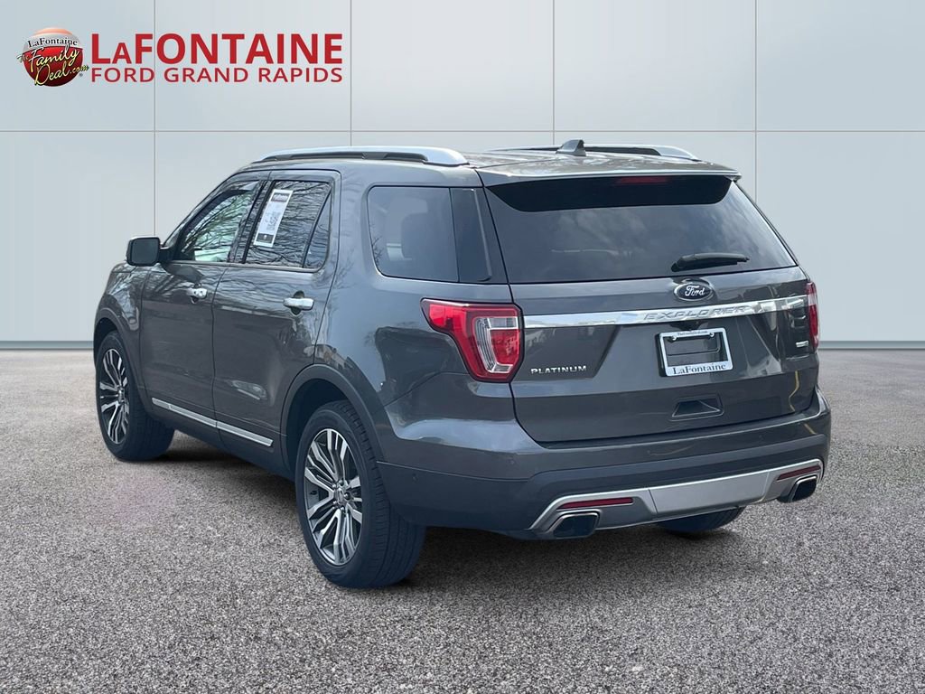 Used 2017 Ford Explorer Platinum image 5