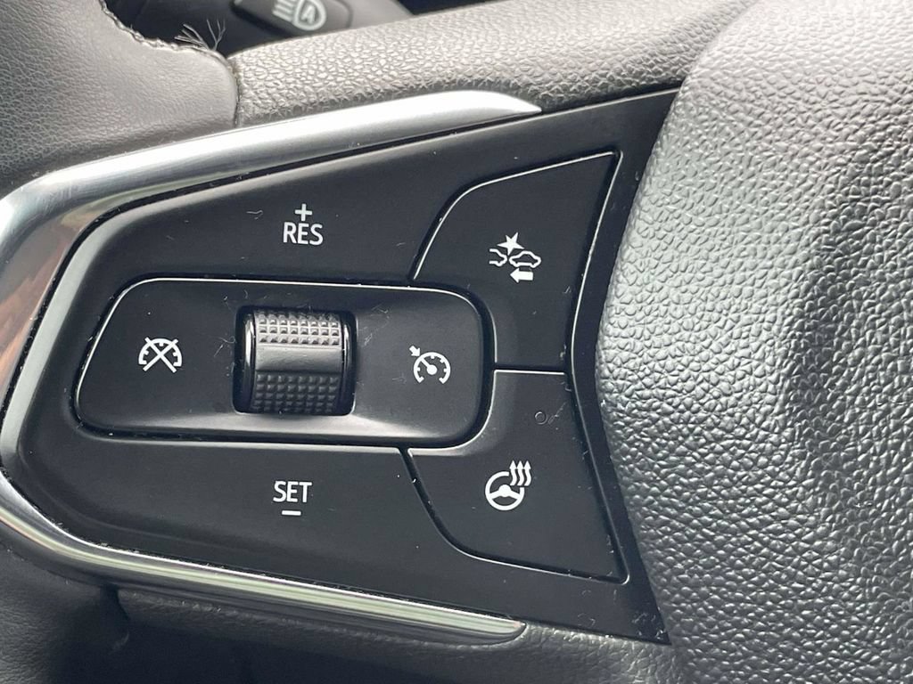 Used 2024 Chevrolet Trax LT w/ Driver Confidence Package FWD image 20