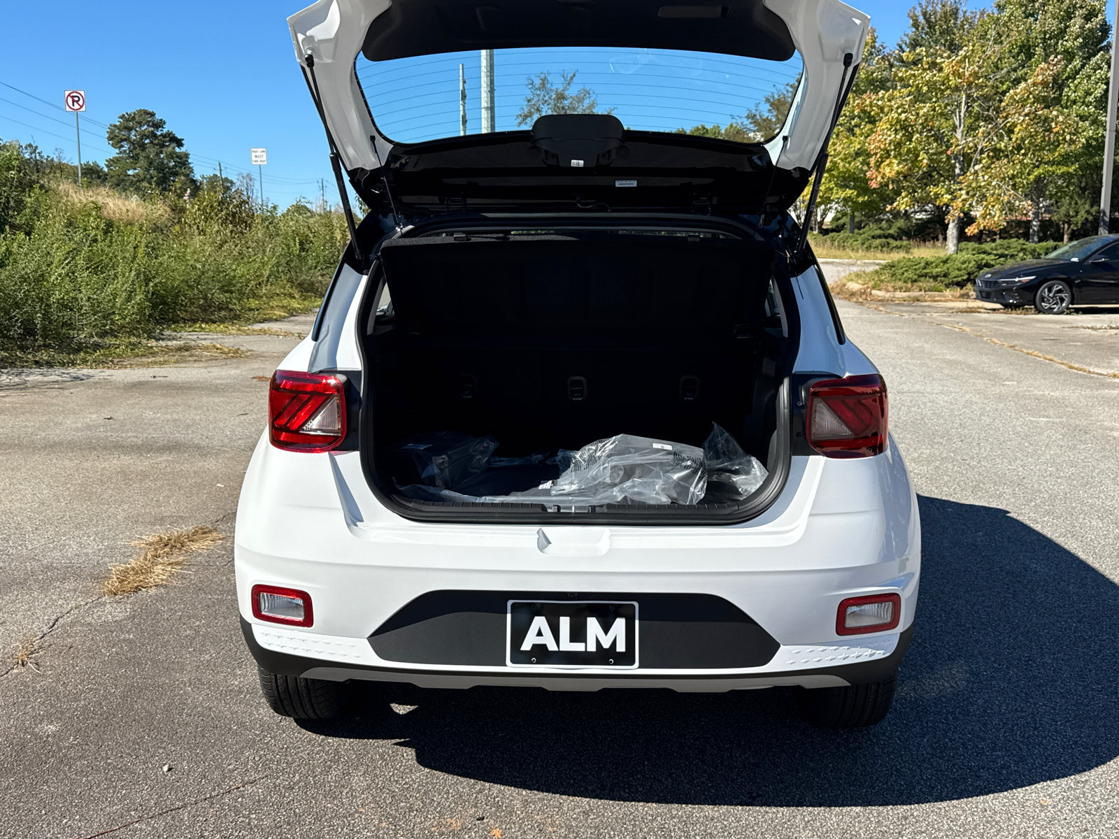 New 2026 Hyundai Venue SEL FWD image 19